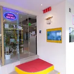 Sandpiper Hotel Singapore